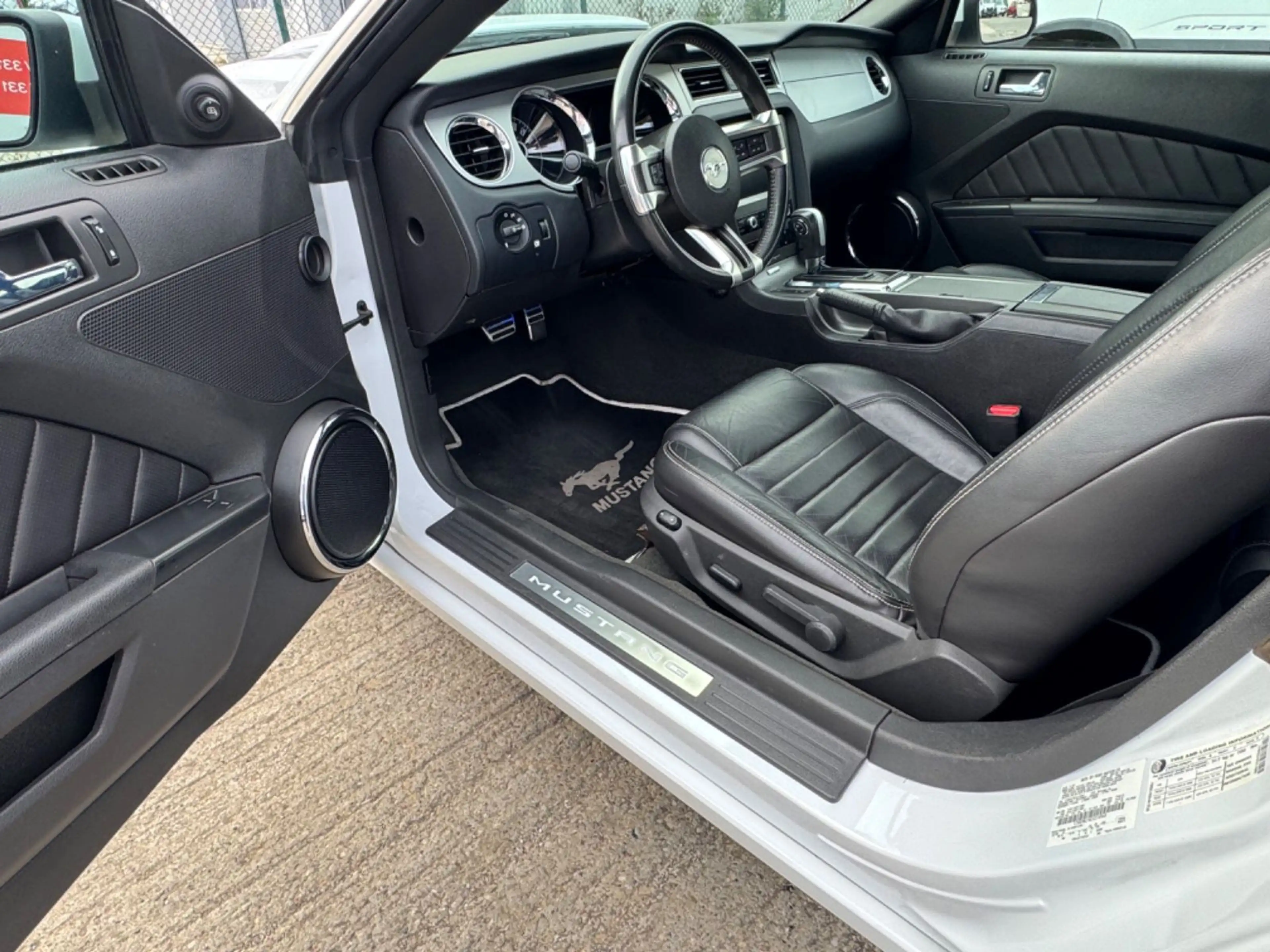 Ford Mustang GT 5.0 COUPE AUTOMATIK * NAVI* LEDER* — photo 10