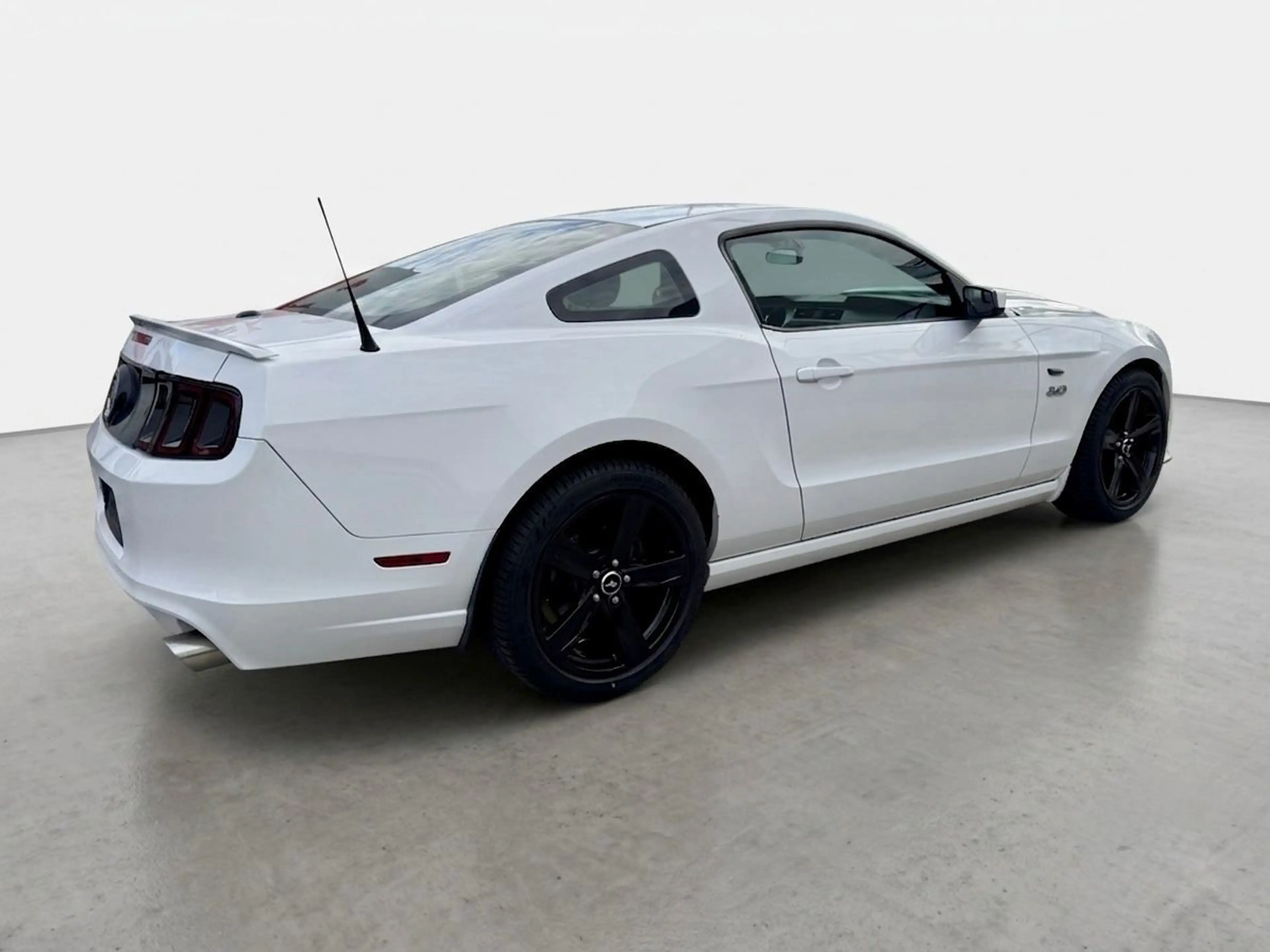 Ford Mustang GT 5.0 COUPE AUTOMATIK * NAVI* LEDER* — photo 5