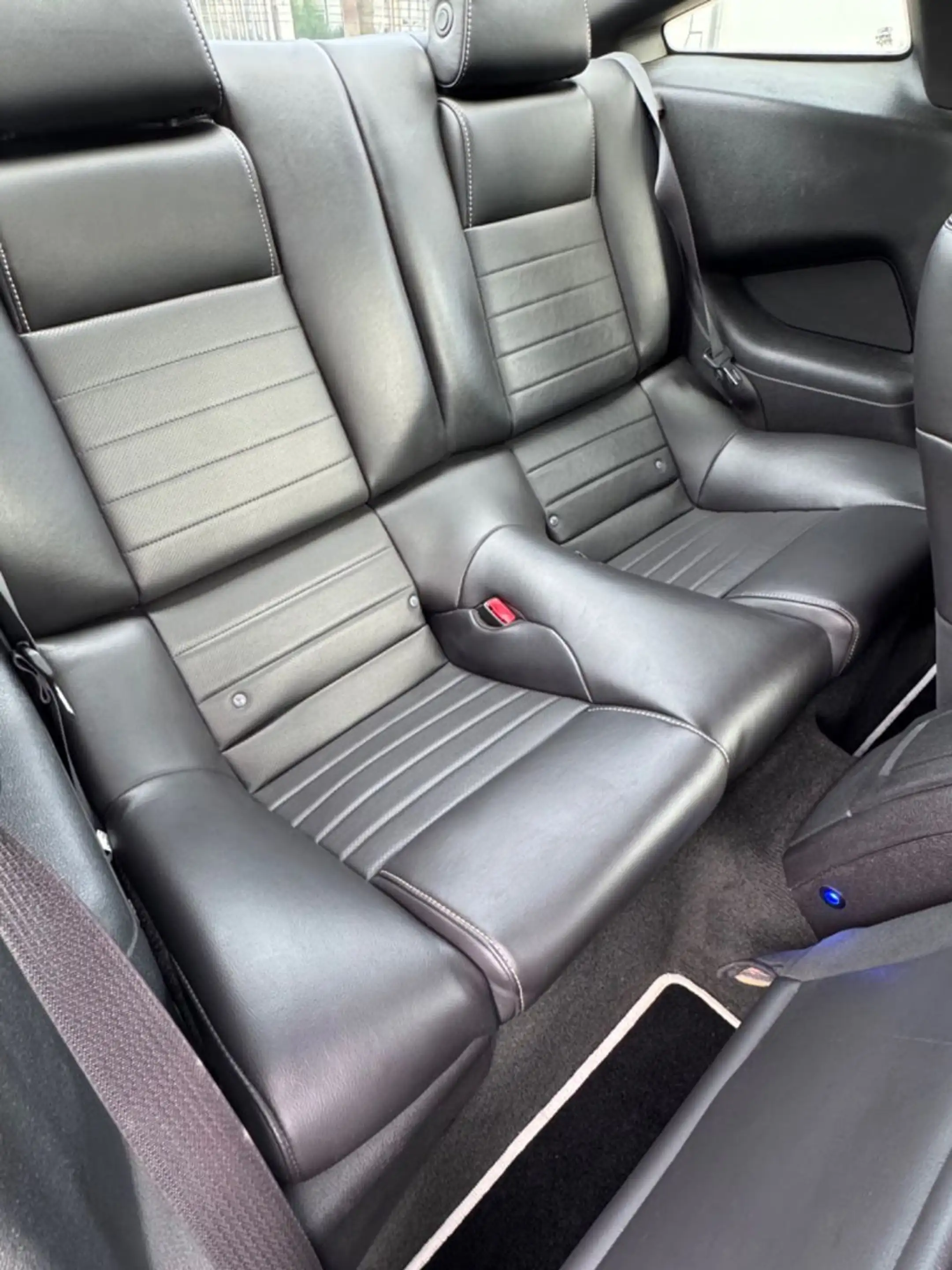 Ford Mustang GT 5.0 COUPE AUTOMATIK * NAVI* LEDER* — photo 14