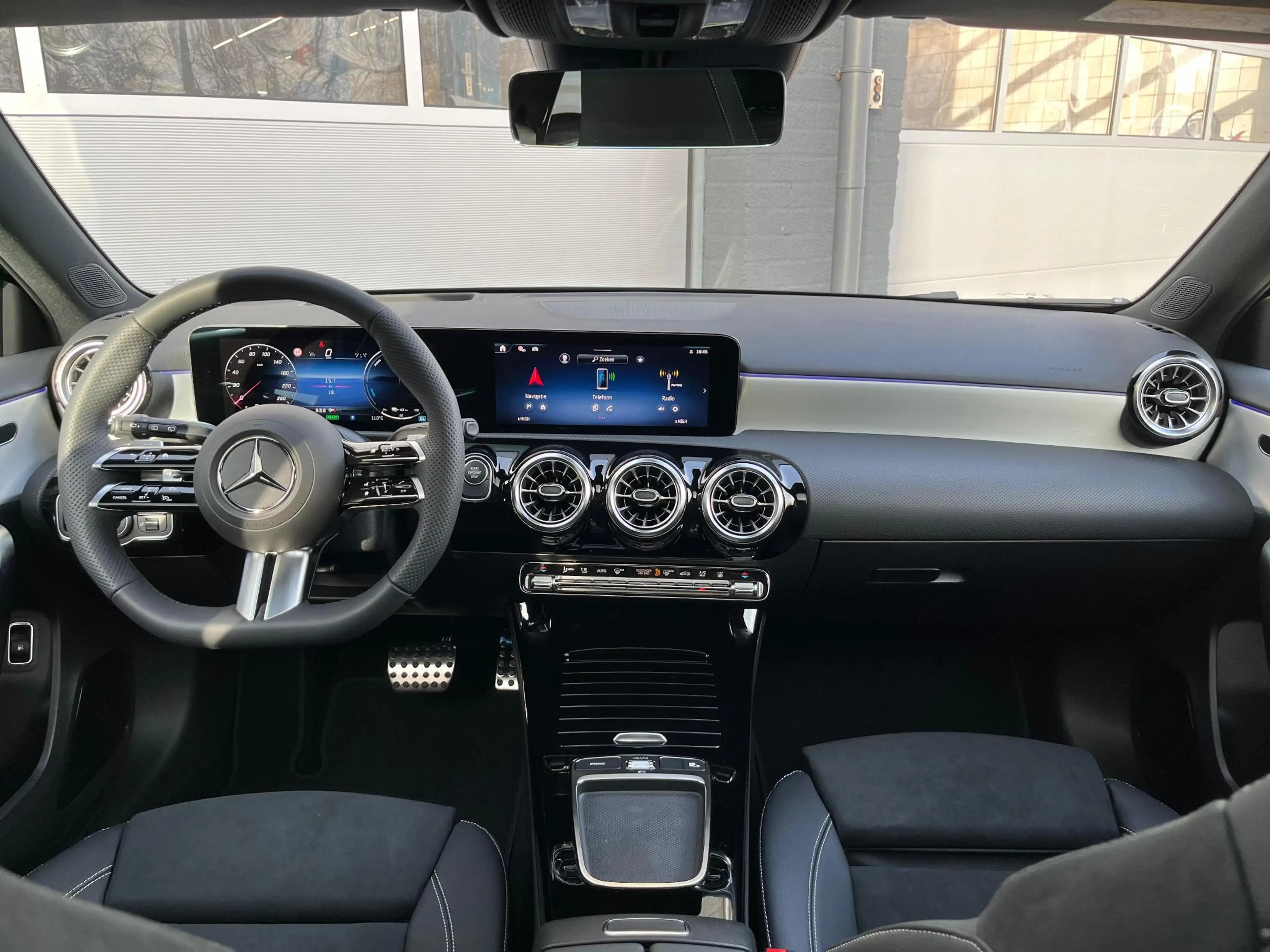 Mercedes-Benz A 250 e Business Solution AMG | AMG Plus Pakket | Night — photo 7