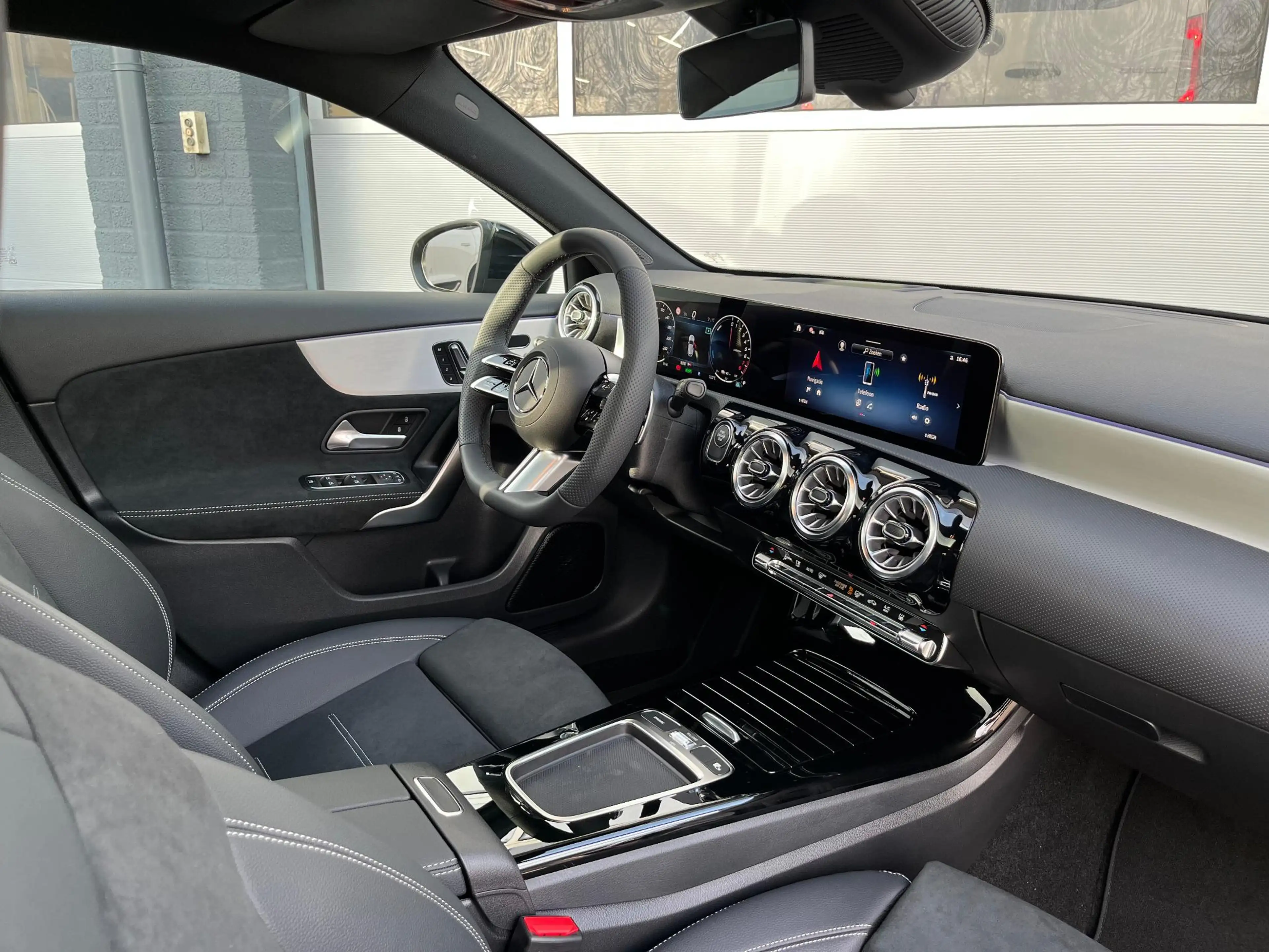 Mercedes-Benz A 250 e Business Solution AMG | AMG Plus Pakket | Night — photo 8