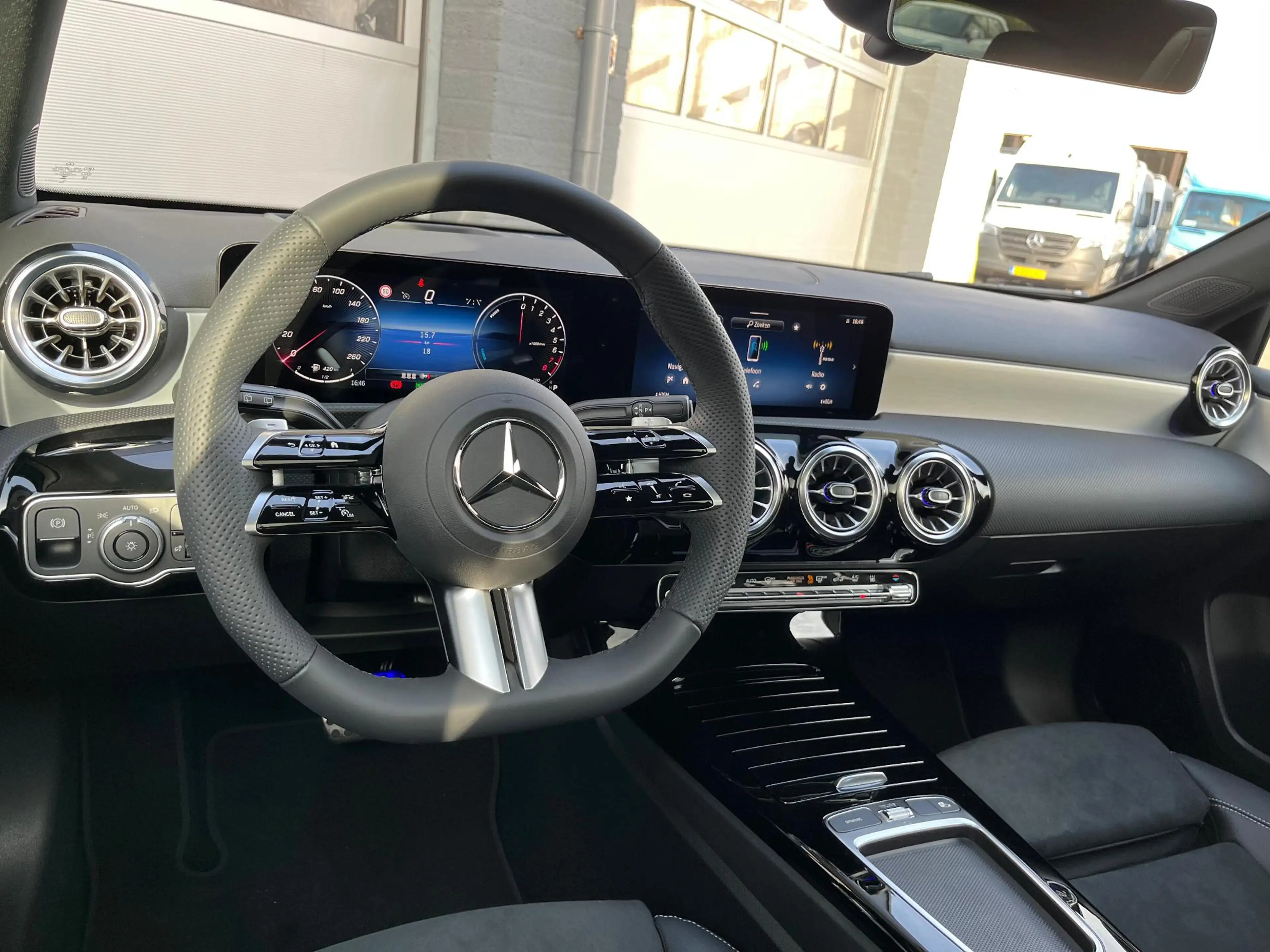 Mercedes-Benz A 250 e Business Solution AMG | AMG Plus Pakket | Night — photo 6