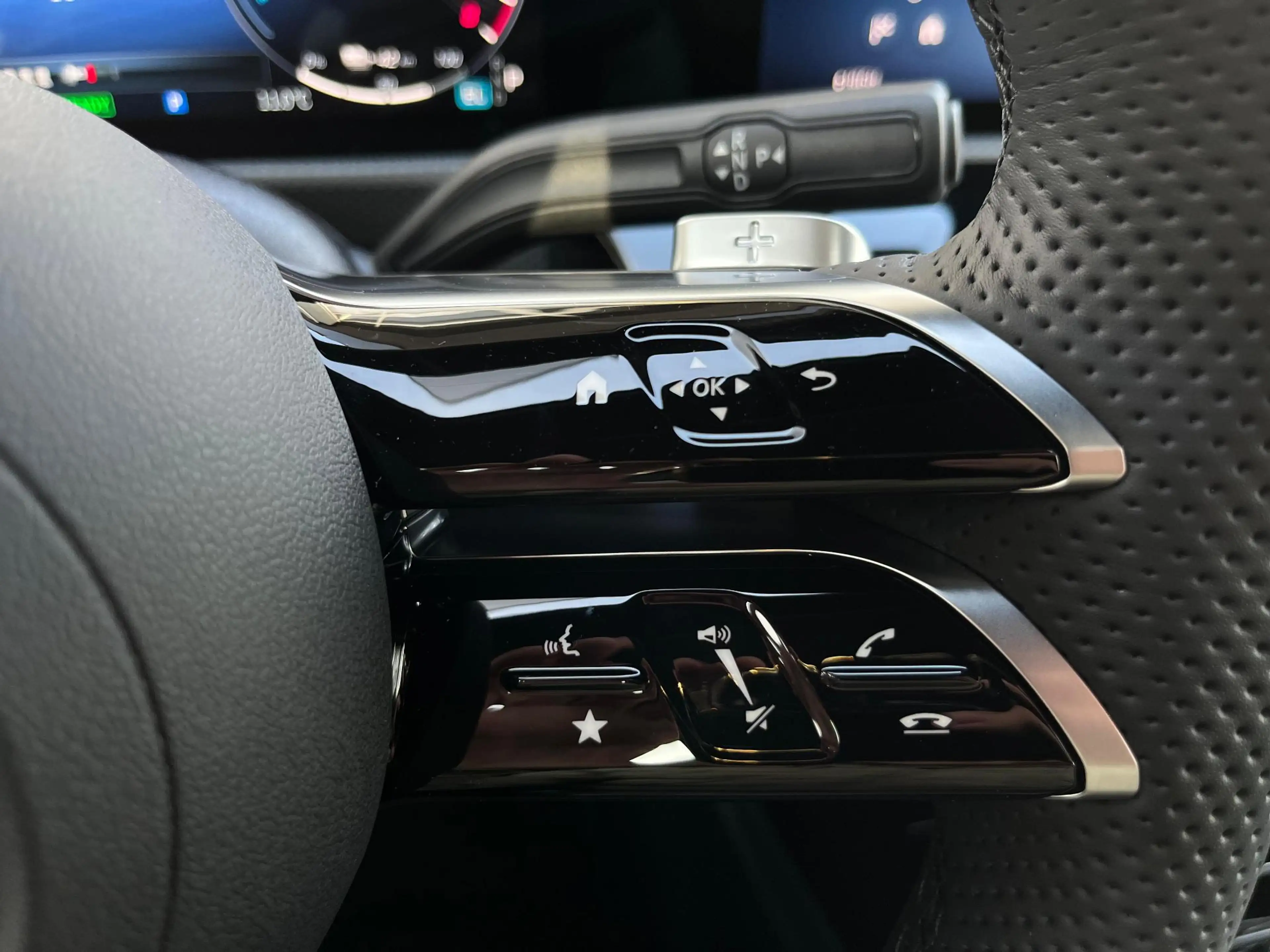 Mercedes-Benz A 250 e Business Solution AMG | AMG Plus Pakket | Night — photo 13