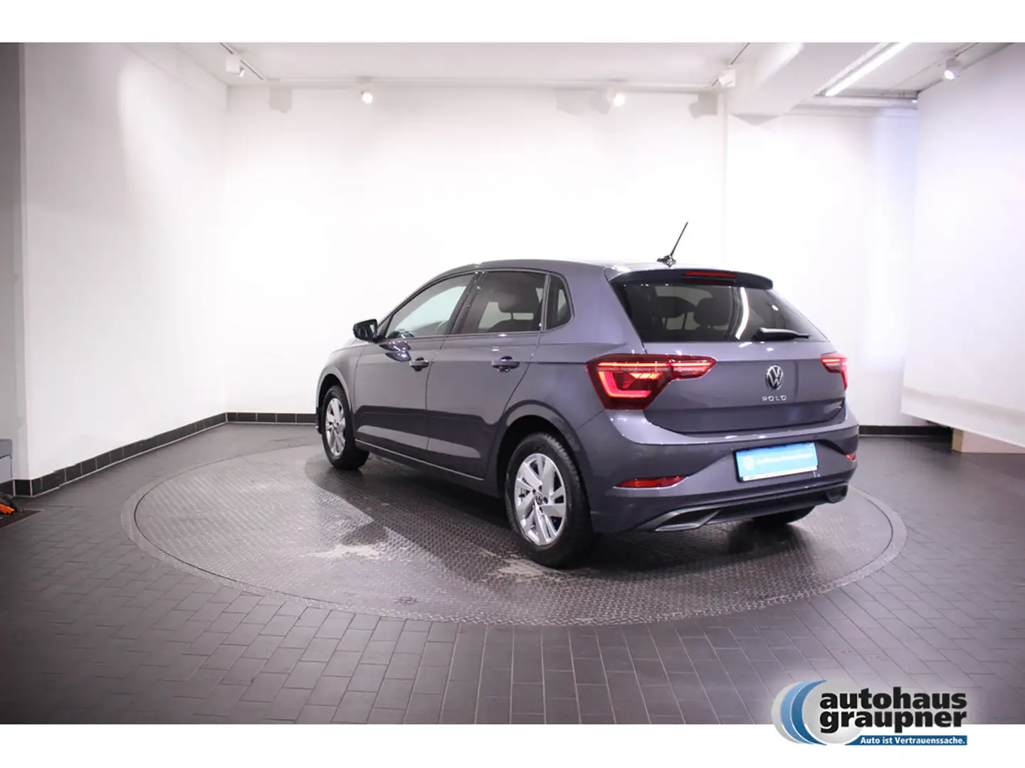 Volkswagen Polo 1.0 TSI DSG Style NAVI ACC MATRIX-LED Grau - 2