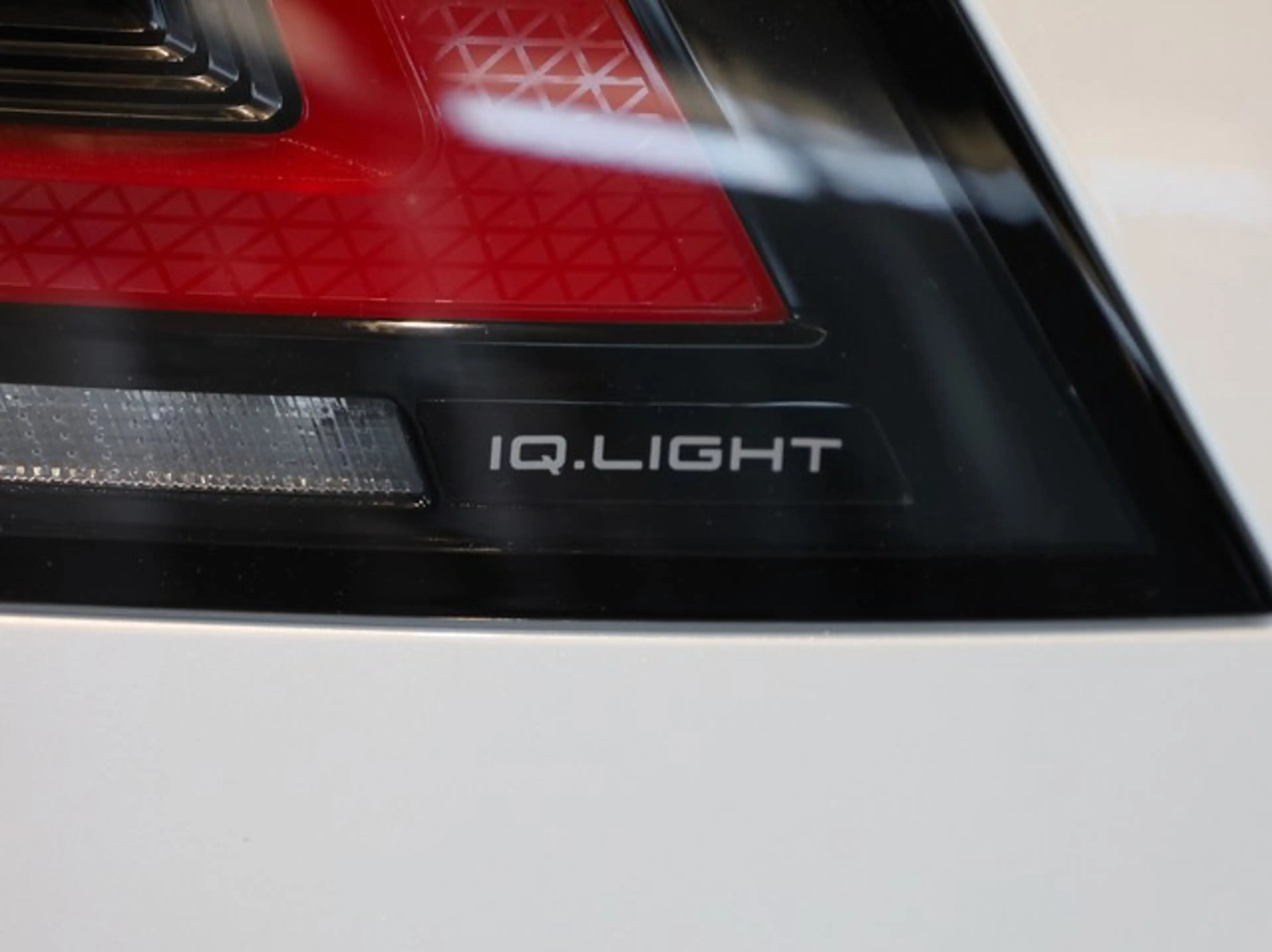 Volkswagen Golf R Golf "R-LINE" 1,5 l eTSI 7-Gang-DSG — photo 12
