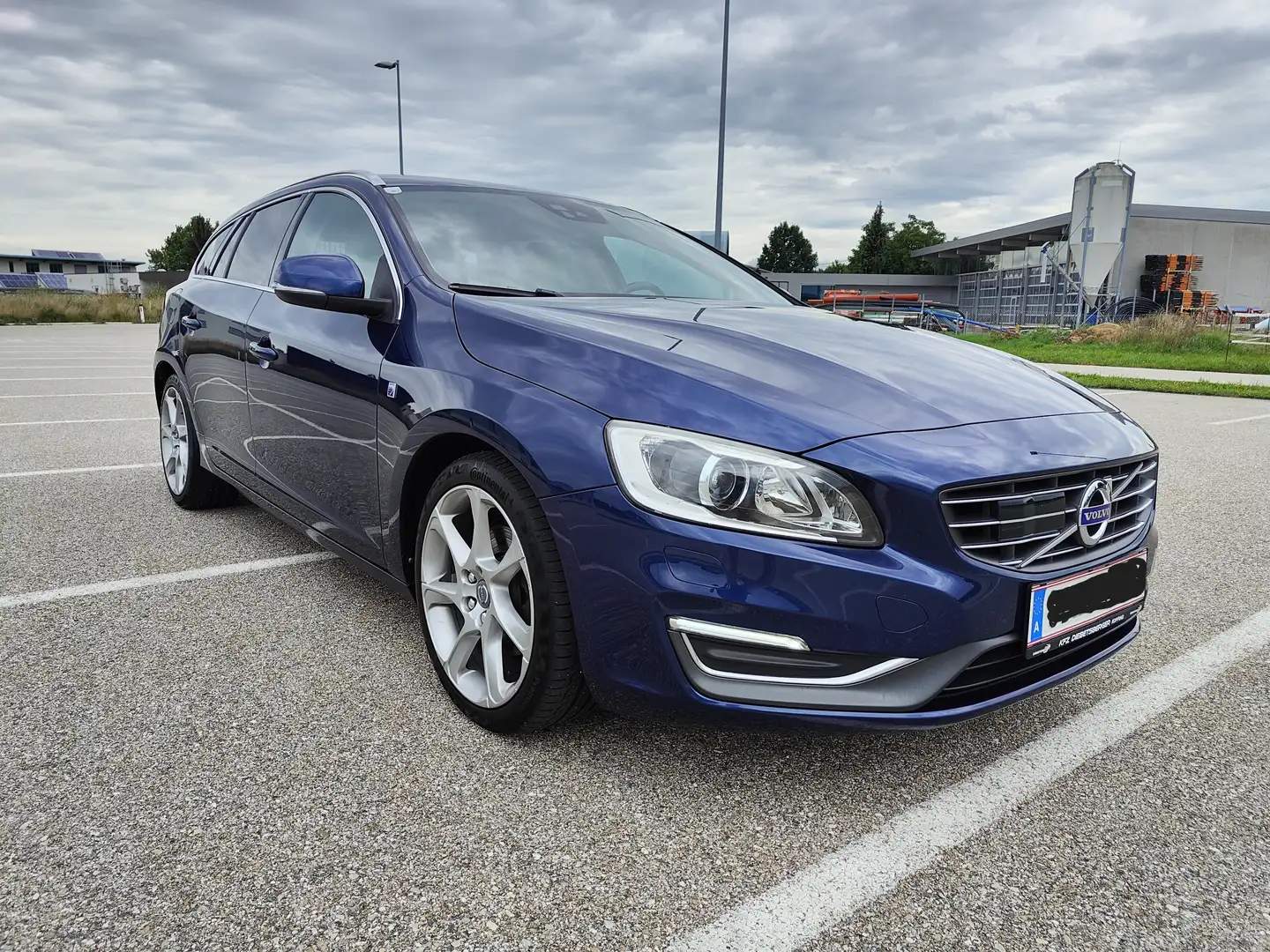 Volvo V60 Volvo V60 D4 Ocean Race Geartronic Blau - 2