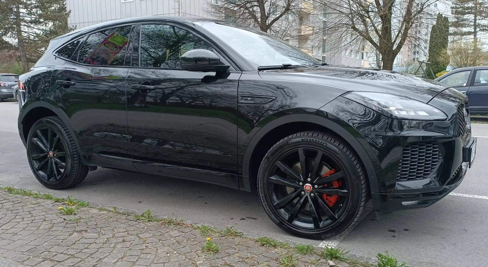 Jaguar E-Pace 2.0DI4 D180 R-Dynamic S AWD 20" Schwarz - 2