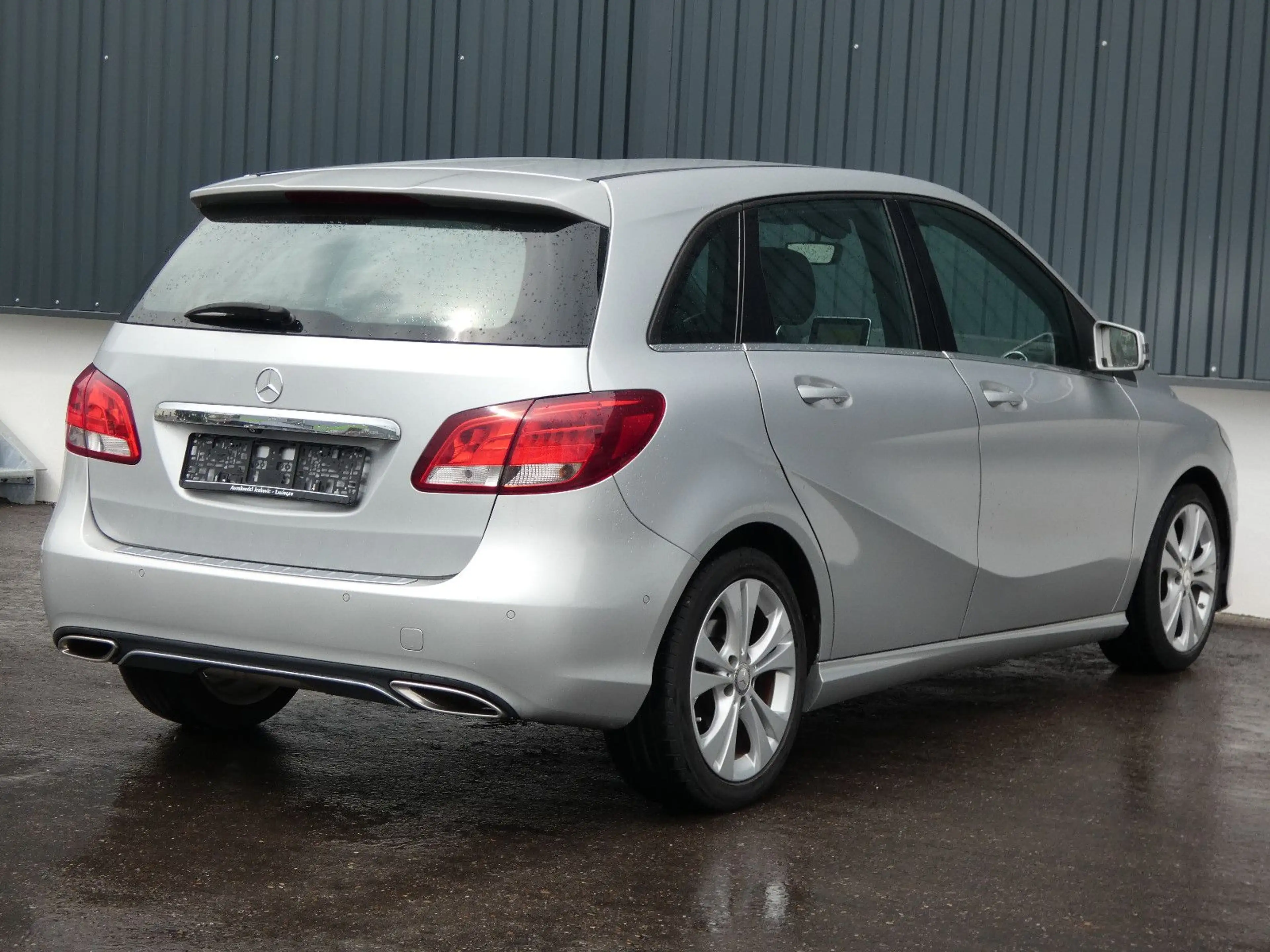 Mercedes-Benz B 180 d Aut. Urban Navi SHZ Tempomat Kamera AHK — photo 25
