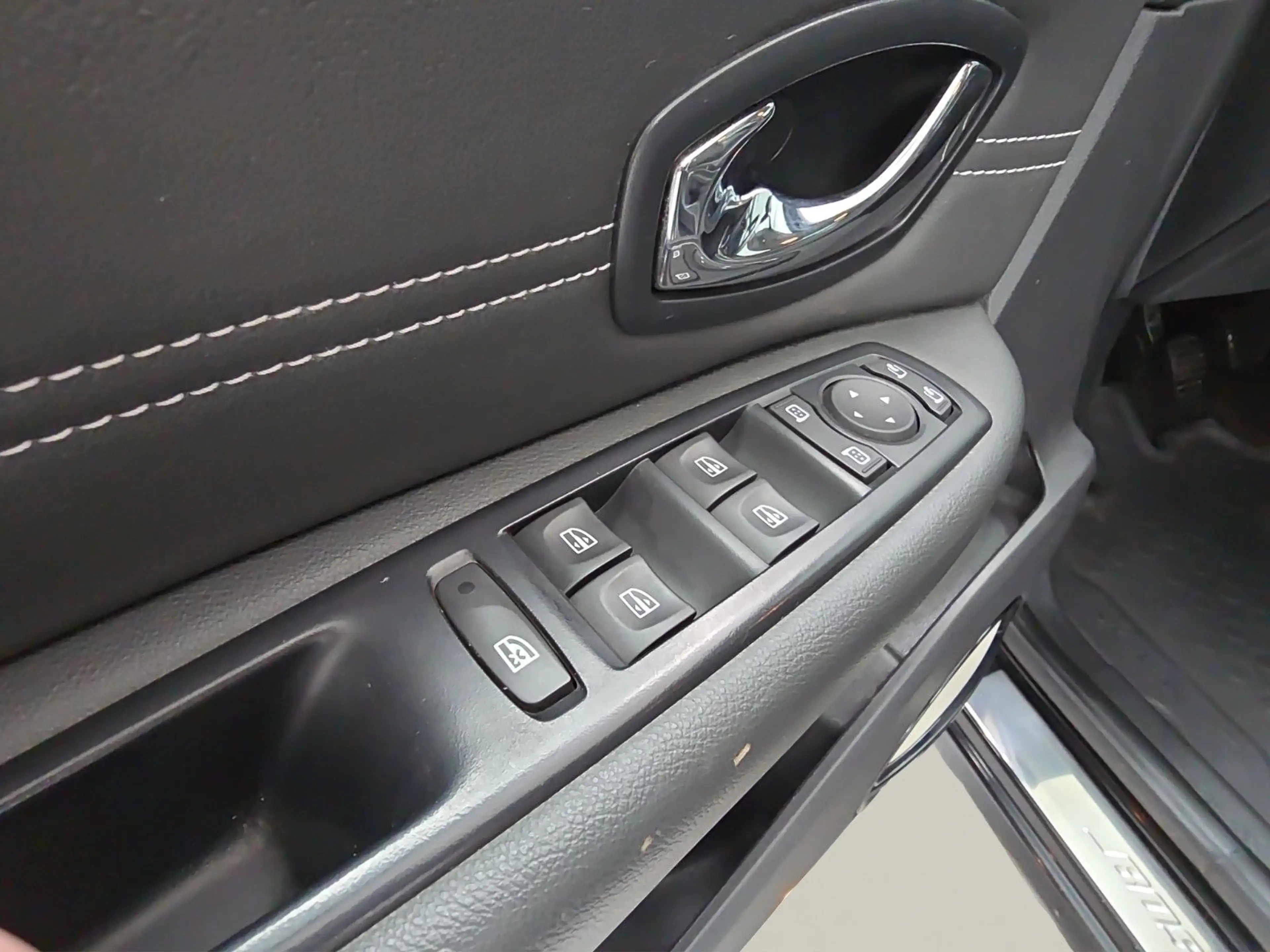 Renault Scenic Grand Scenic BOSE Edition*Navi*Kamera*Tempo*AHK* — photo 11