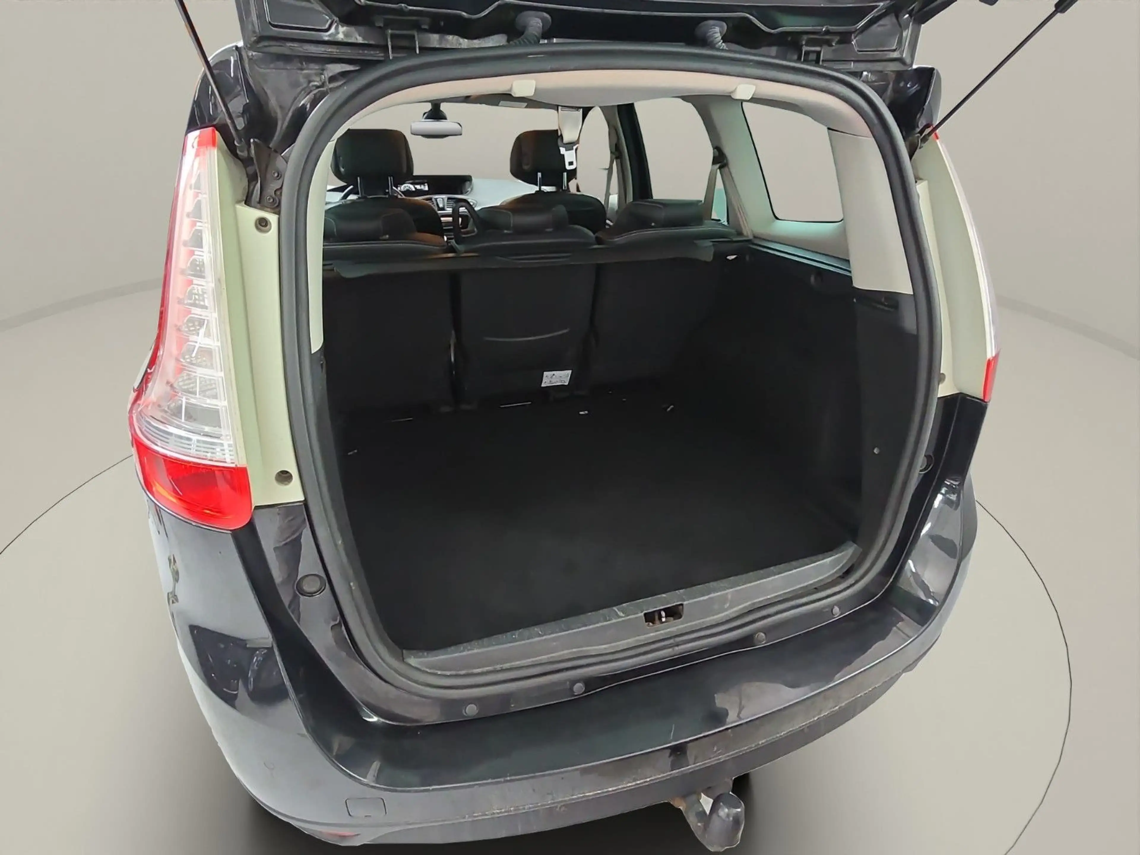 Renault Scenic Grand Scenic BOSE Edition*Navi*Kamera*Tempo*AHK* — photo 7