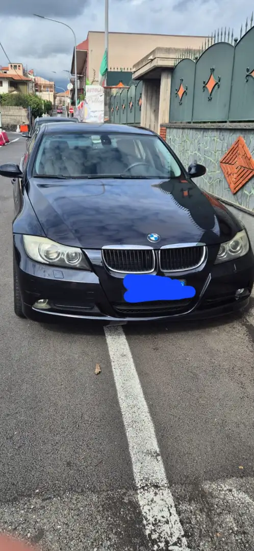 BMW 320 320d Eletta 177cv Blu/Azzurro - 2