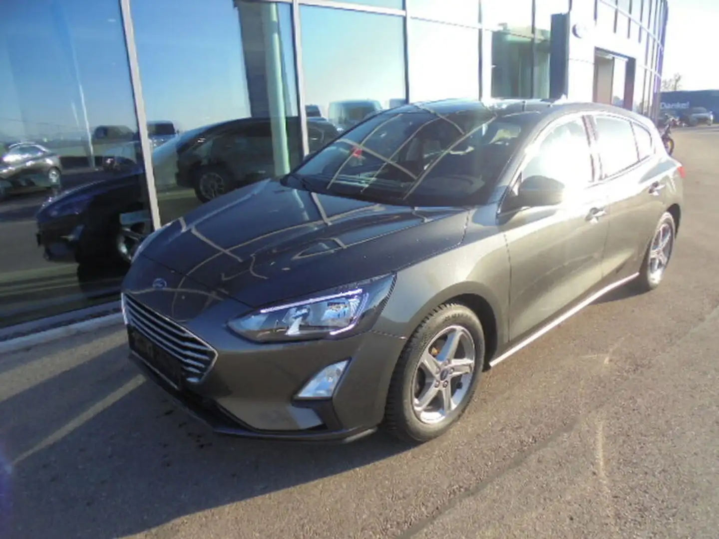 Ford Focus 1,0 EcoBoost Trend Edition 100PS Benzin Grau - 1
