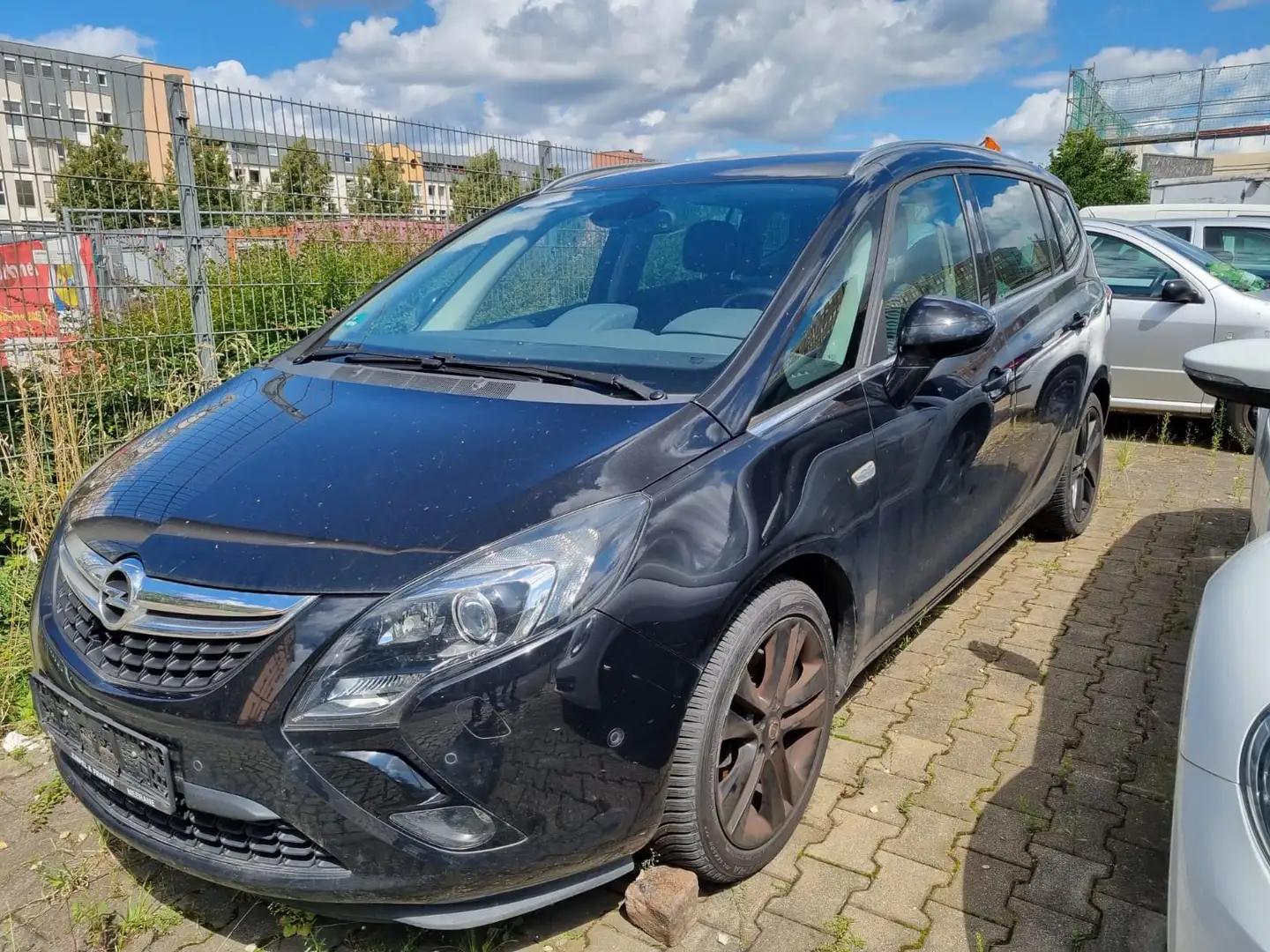 Opel Zafira Tourer Innovation Schwarz - 2