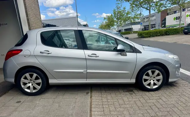Peugeot 308 view 12