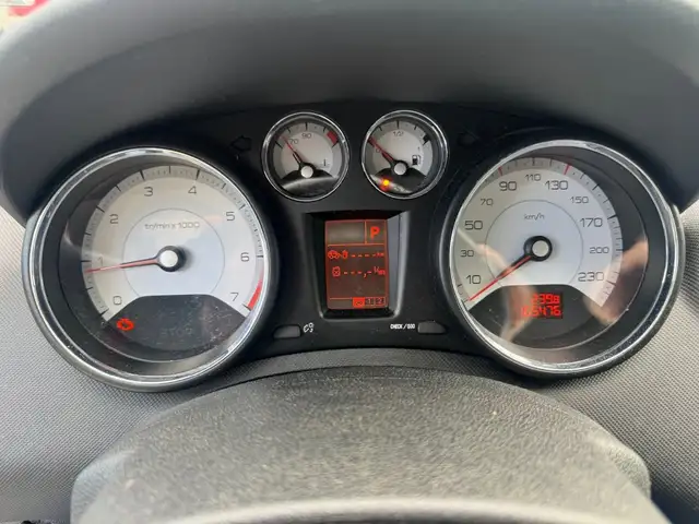 Peugeot 308 view 14