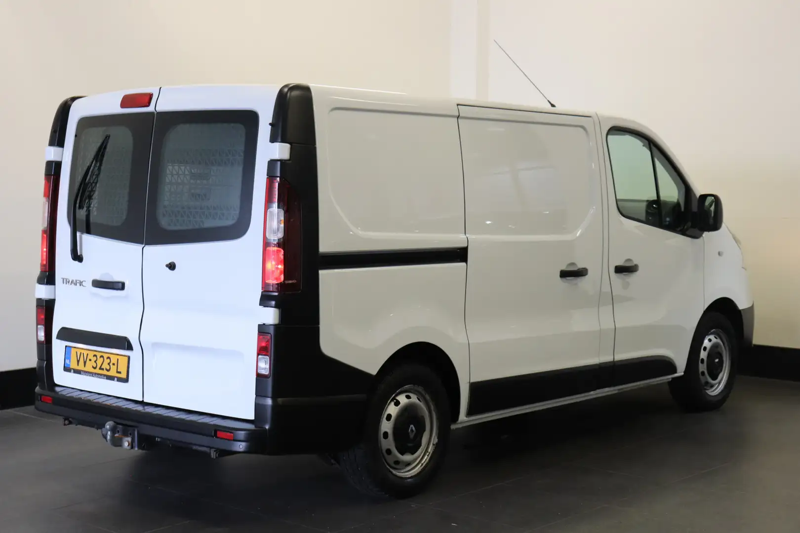 Renault Trafic 1.6 dCi - Airco - Navi - Cruise - PDC - € 8.750,- Wit - 2