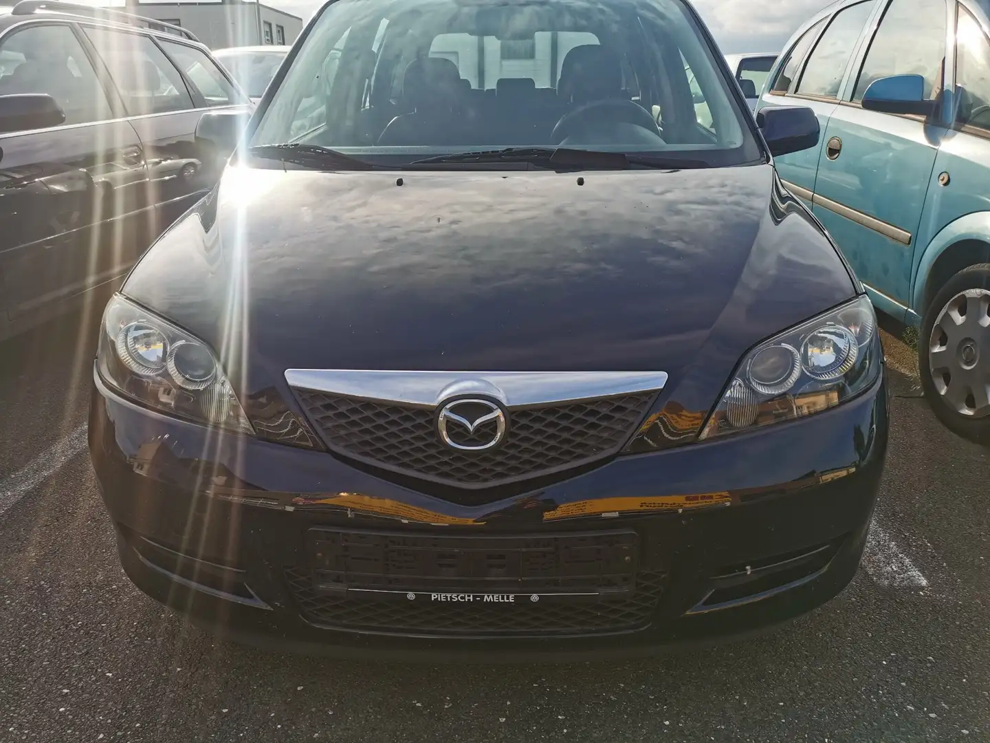 Mazda 2 1.4l Active Schwarz - 1