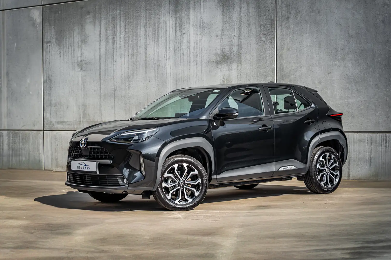 Toyota Yaris Cross 1.5i VVT-i Dynamic Negro - 1
