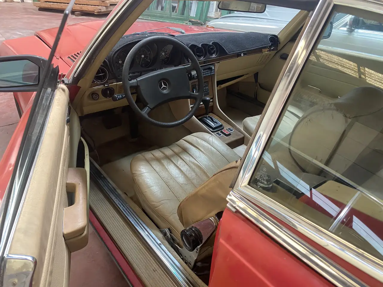 Mercedes-Benz SL 380 W107 380/450 SL, foto 7