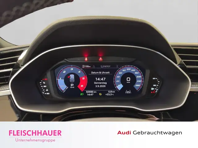 Audi Q3 view 12