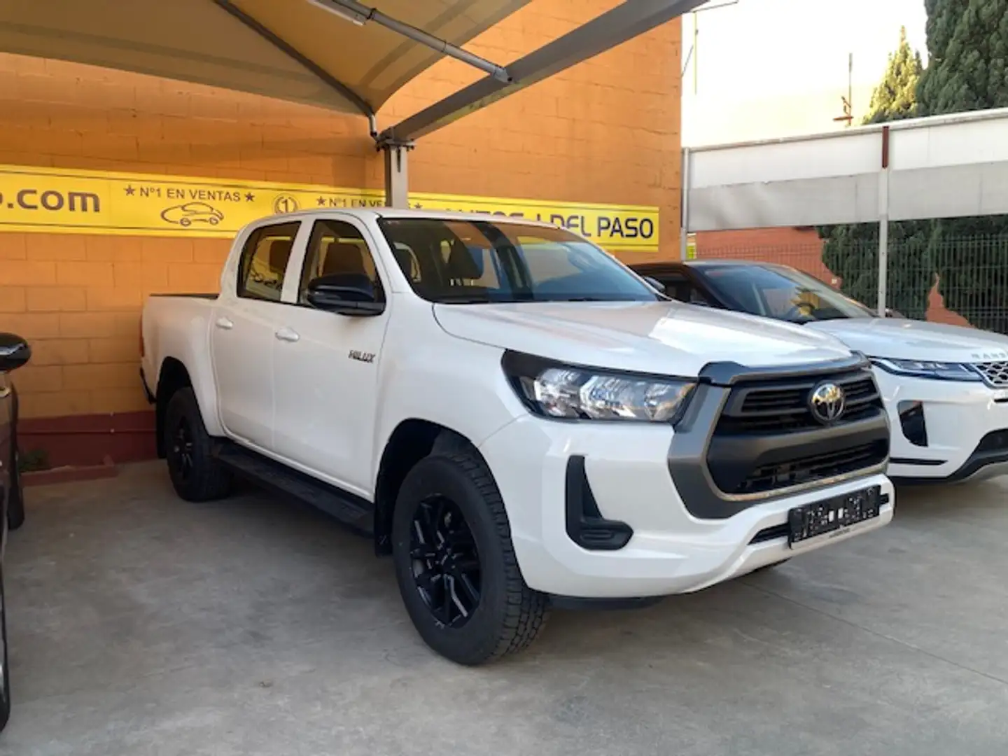 Toyota Hilux Cabina Doble VX Wit - 2
