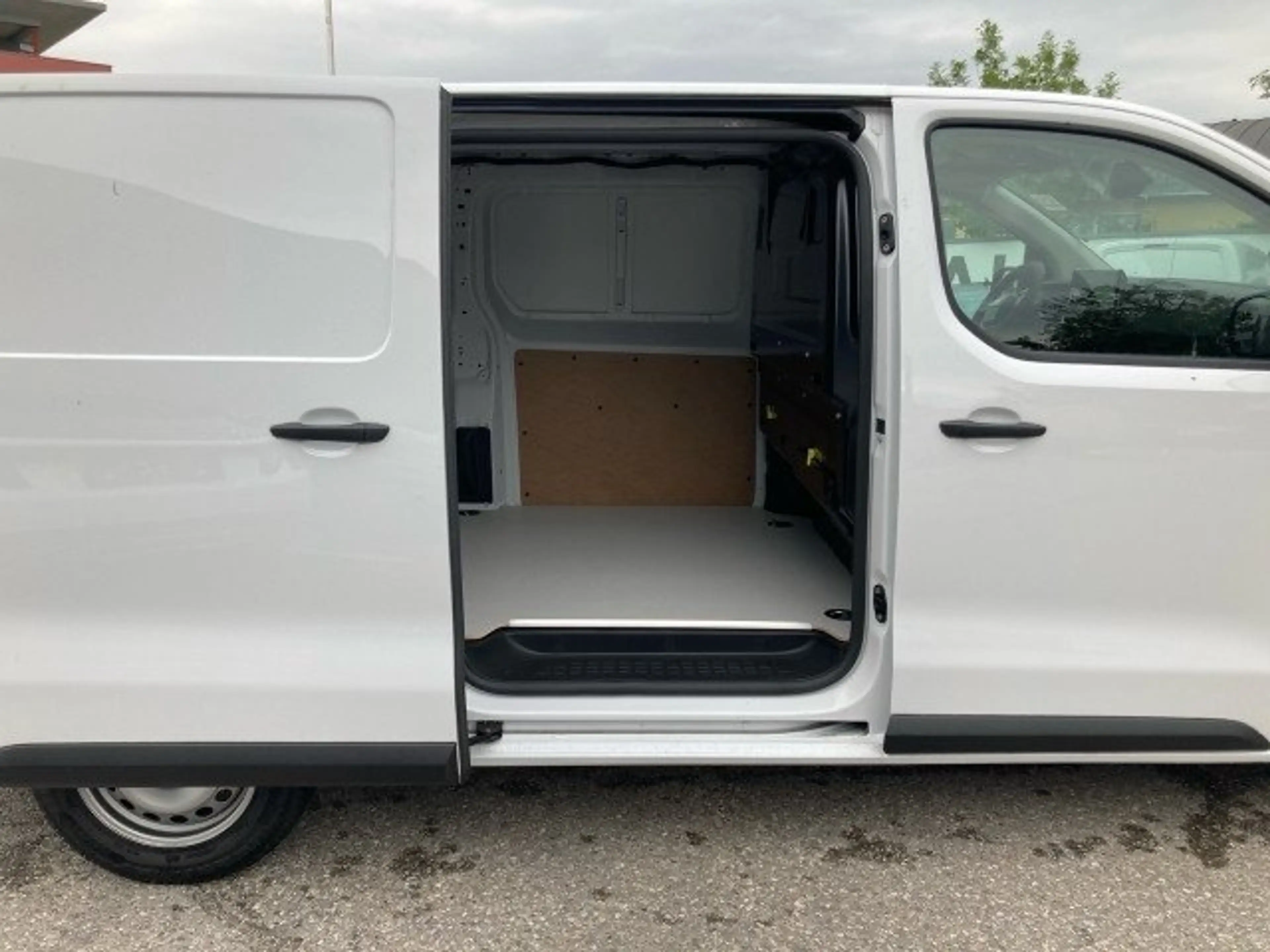 Fiat Scudo Serie 3 KW XL BlueHDi — photo 14