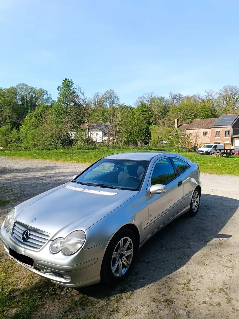 Mercedes-Benz CL 220 - 2