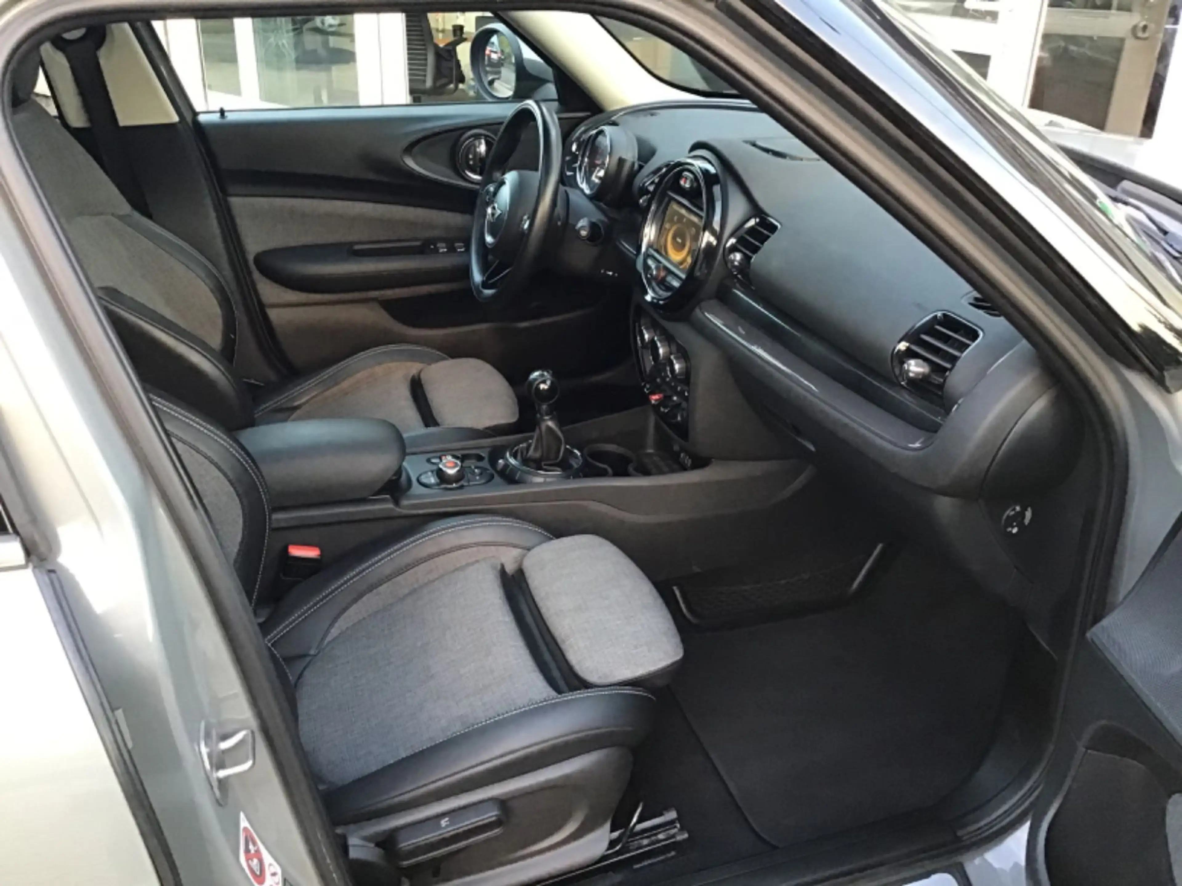 MINI One Clubman 1.5~Display~Pano.~Tempomat~MFL~LED — photo 3