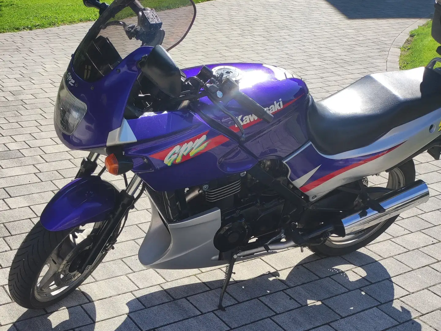 Kawasaki GPZ 500 S Modell D Violet - 2