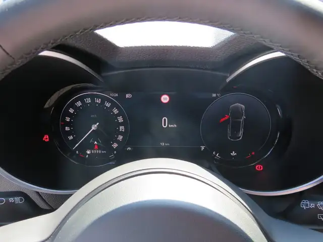 Alfa Romeo Stelvio view 15