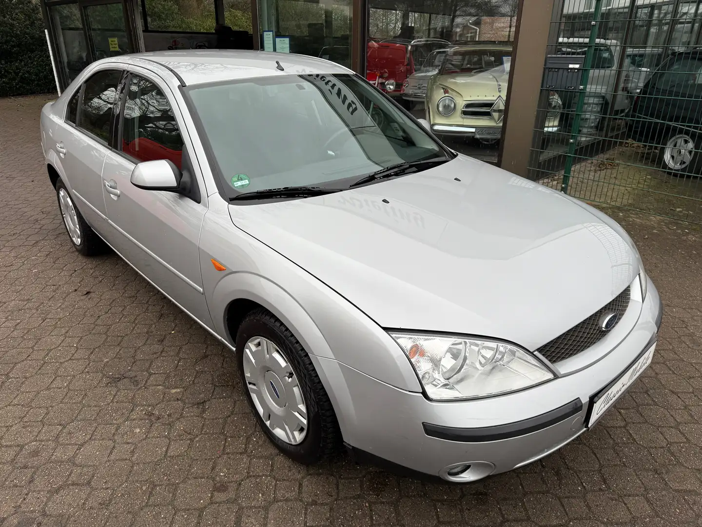 Ford Mondeo 1.8 Trend *nur 116 TKM*HU 1/2027*Klima*GJ-Reifen* Silber - 1