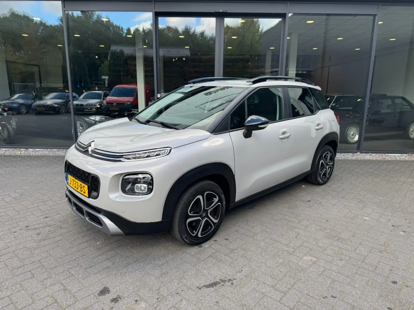 Citroen C3 Aircross 1.2T 110pk FEEL,Clima,Cruise,Carplay,Lane Ass.,PDC Grau - 1