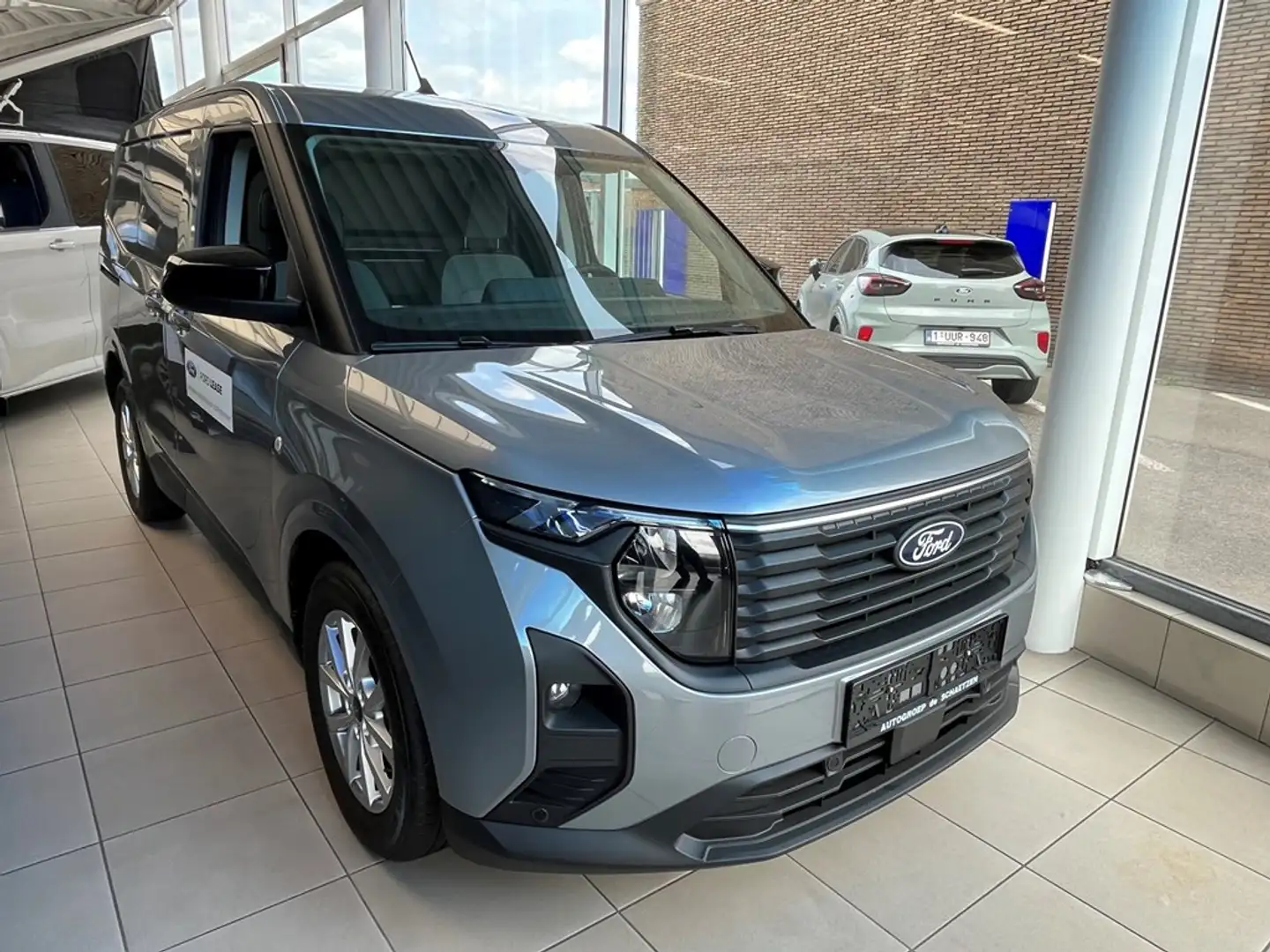Ford Transit Courier *NEW* Automaat! Zilver - 1