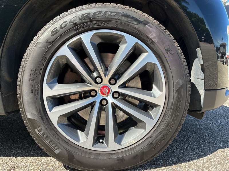 Jaguar F-Pace Portfolio AWD — photo 6