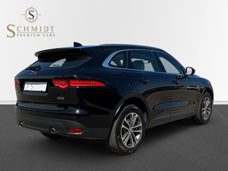Jaguar F-Pace Portfolio AWD — photo 5