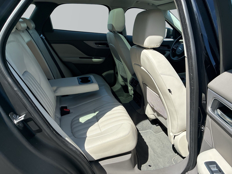 Jaguar F-Pace Portfolio AWD — photo 10