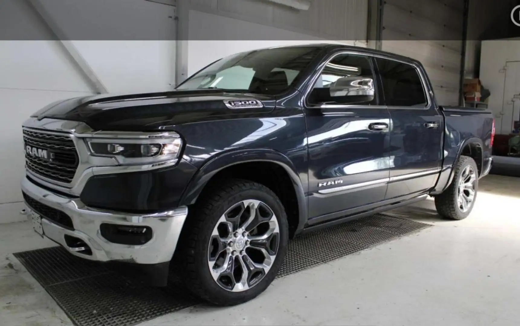 Dodge RAM 1500 LIMITED 36400KM Grau - 1
