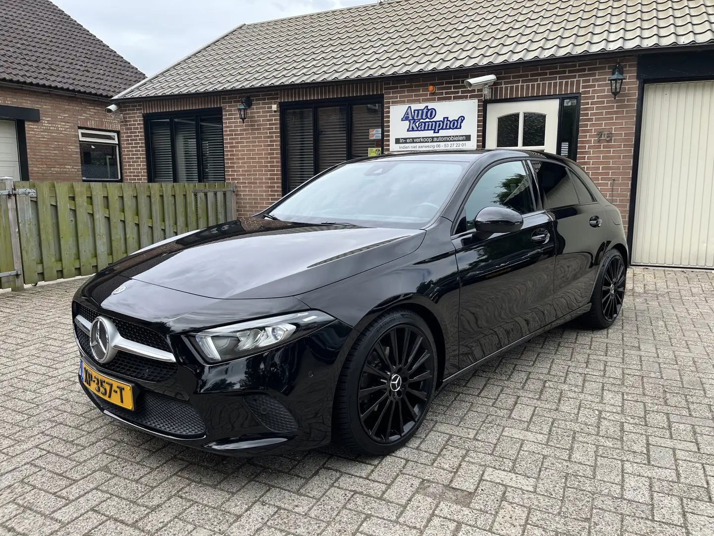 Mercedes-Benz A 180 Business Solution Xenon 19" Zwart - 2