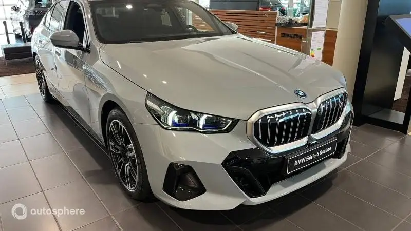 BMW I5