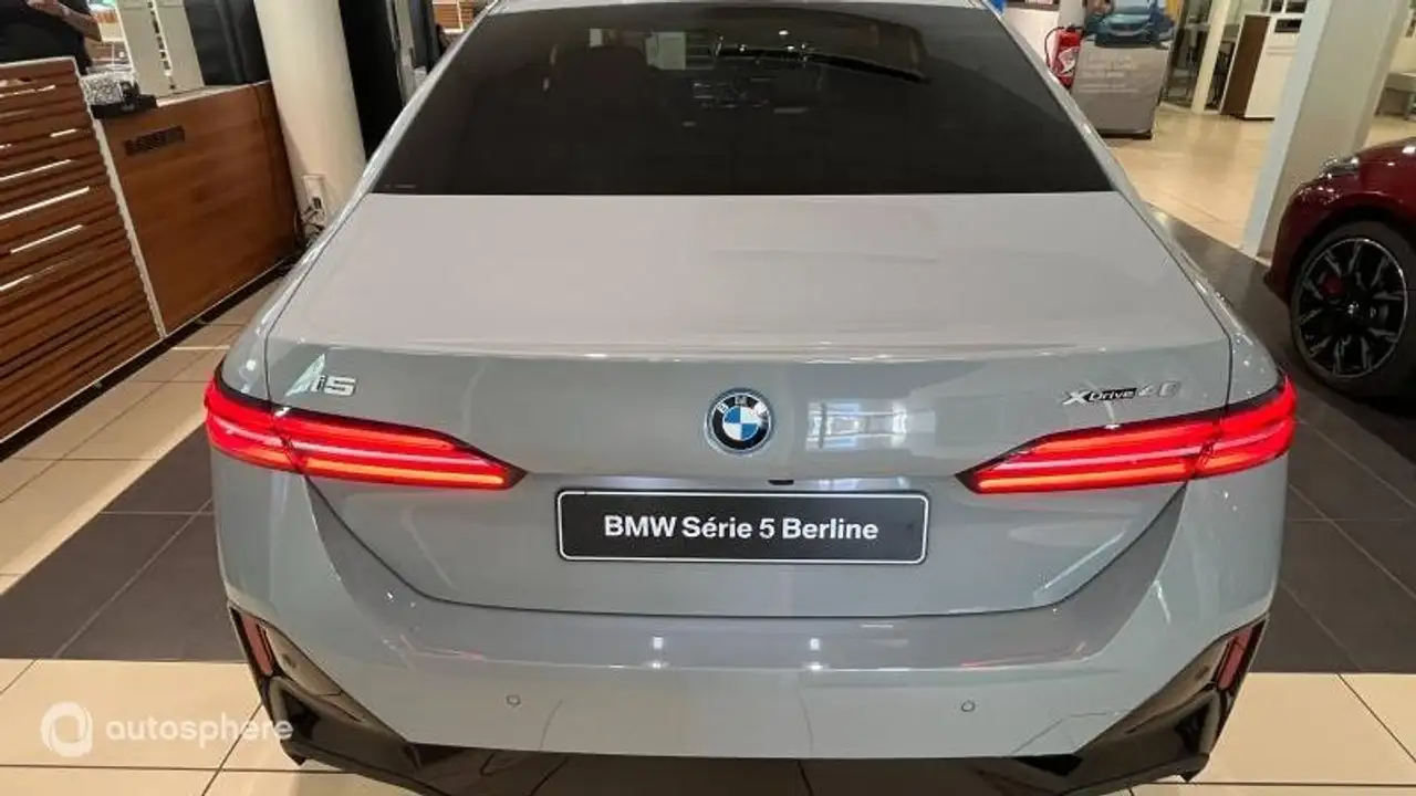 BMW i5 2026 — фото 8