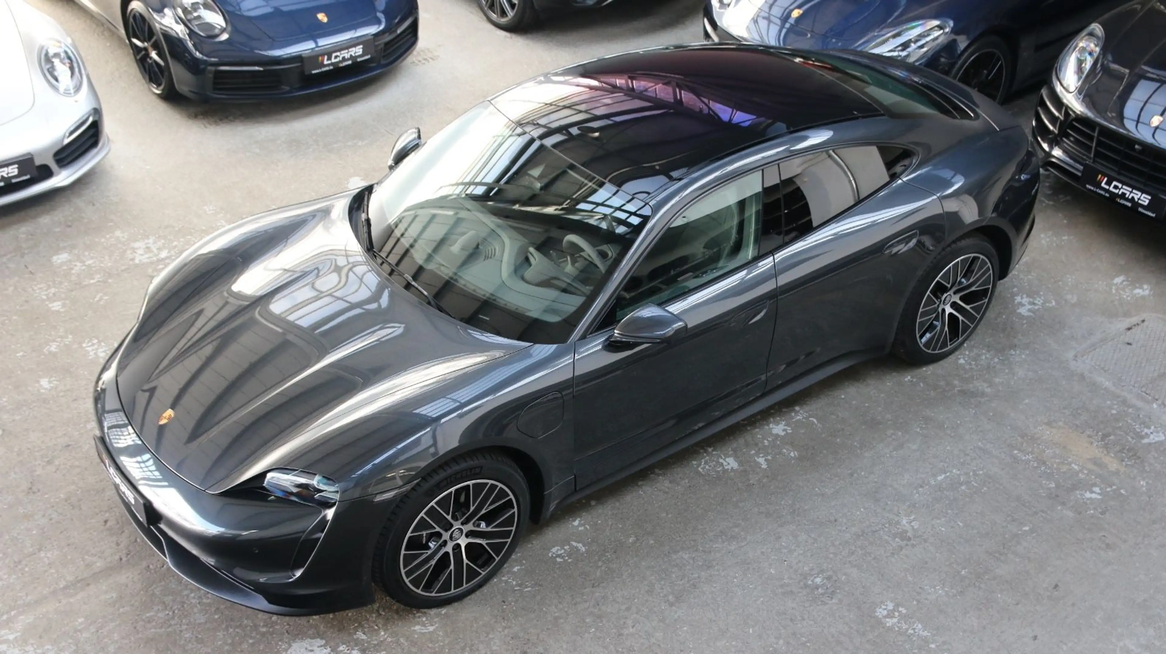 Porsche Taycan 14Wege Pano InnoDrive 93,4Kw SportChrono
