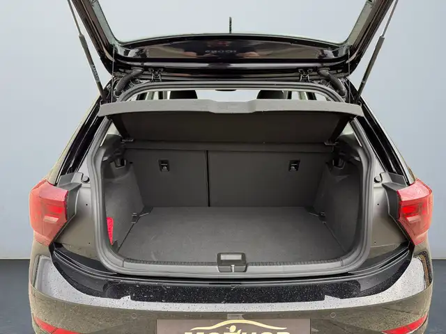 Volkswagen Polo view 14