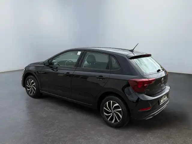 Volkswagen Polo view 4