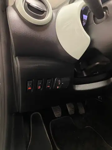 Renault Twingo view 10