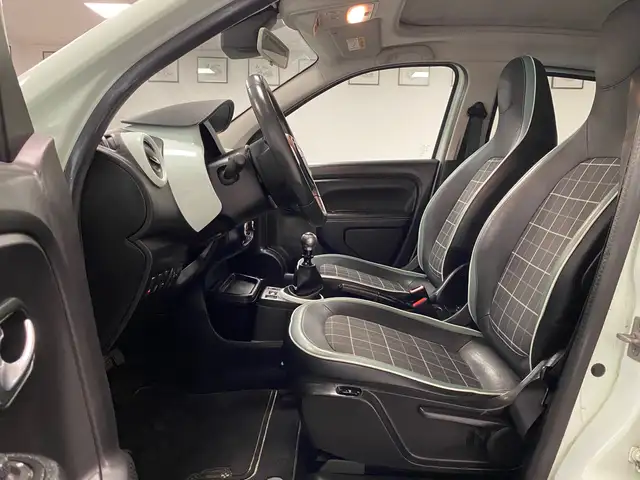 Renault Twingo view 12