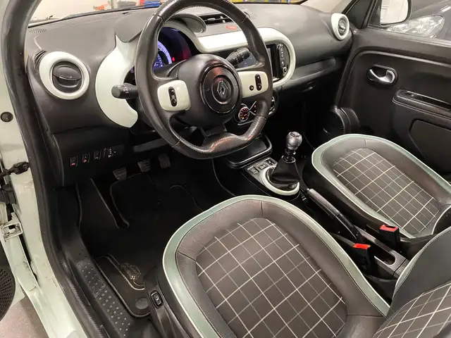 Renault Twingo view 13