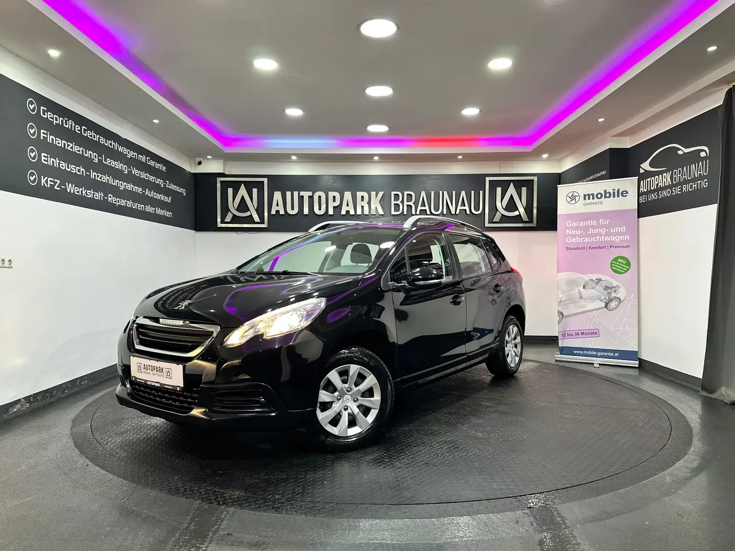 Peugeot 2008 1.2 Access *WENIG-KM*KLIMA*TEMPO* Schwarz - 1