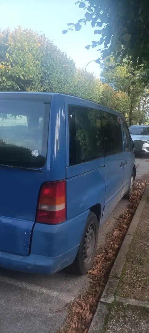 Mercedes-Benz Vito 108 CDI Bleu - 2