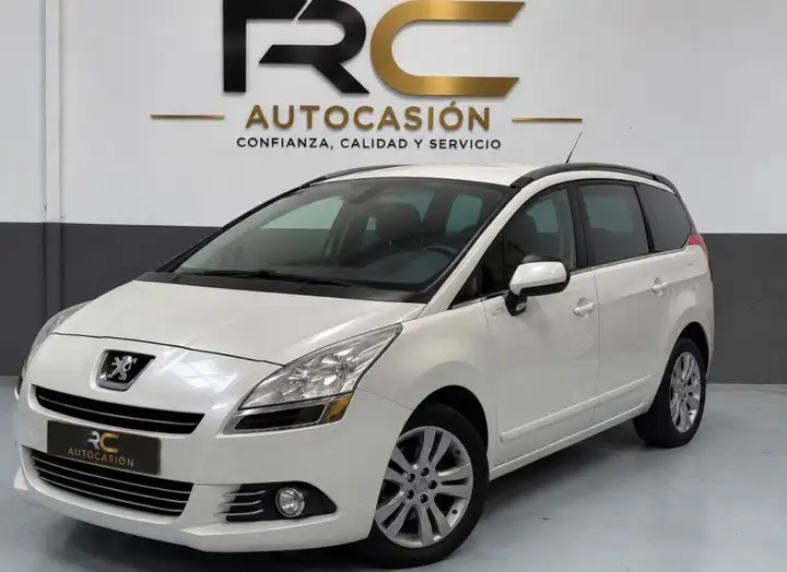Peugeot 5008 1.6 HDI Style 2014