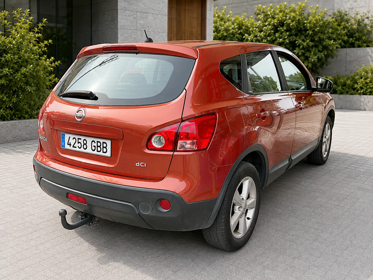 Nissan Qashqai 2.0dCi Tekna 4x4 A/T Naranja - 2